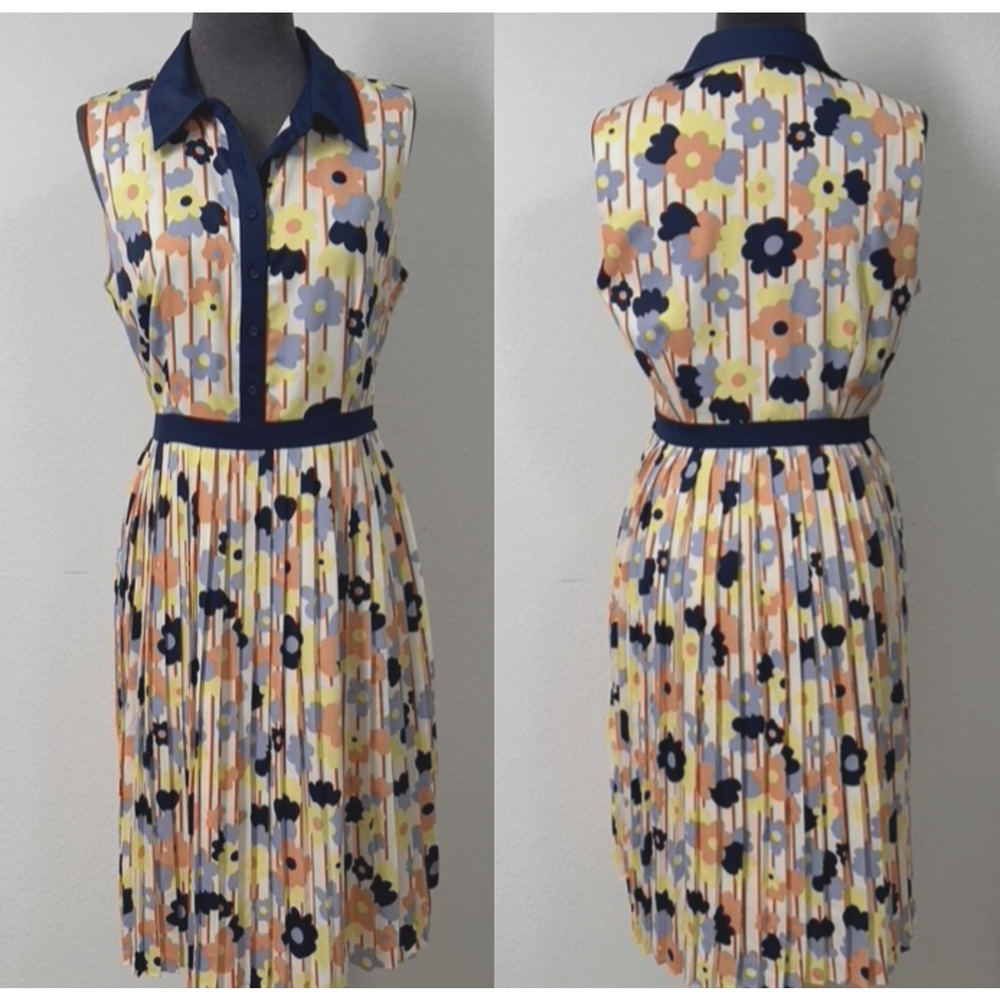 Modcloth Dress Women 4 Fit & Flare Just My Typist Floral Retro Pleated Skirt